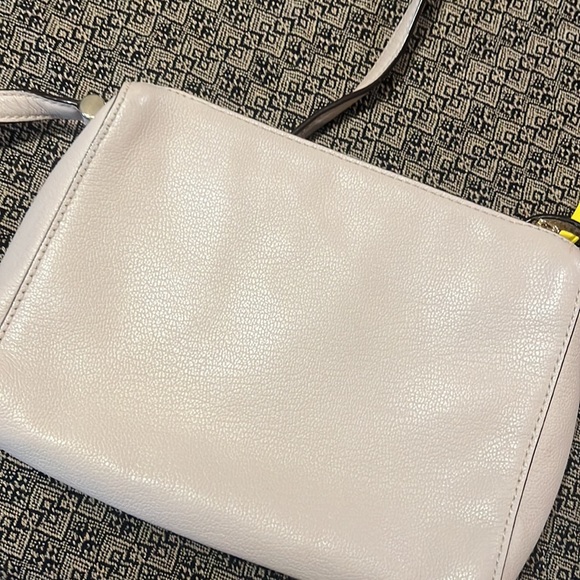Gorgeous Kate Spade in Cream/Yellow! Perfect for Spring!  Excellent Condition - Picture 5 of 6